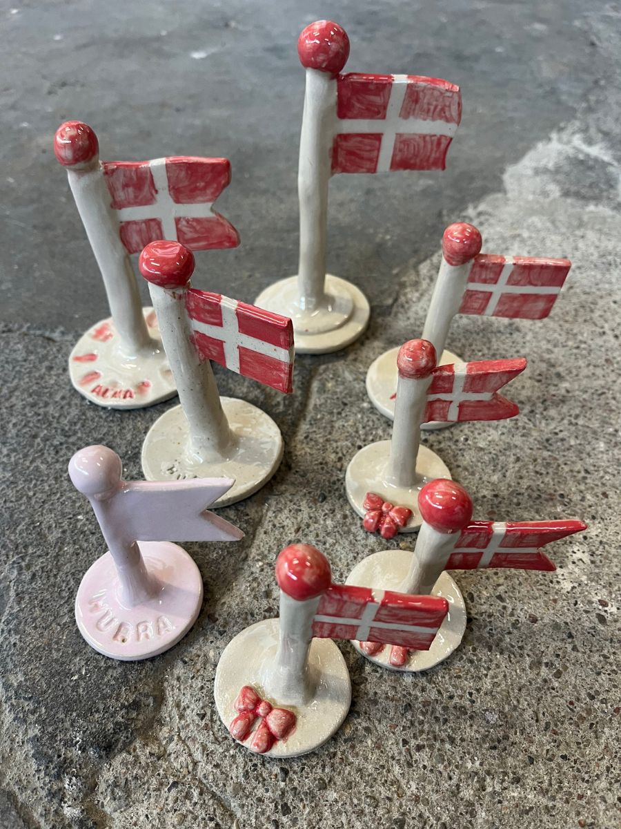 Keramikflag lavet på workshop i Kræativet Højbjerg